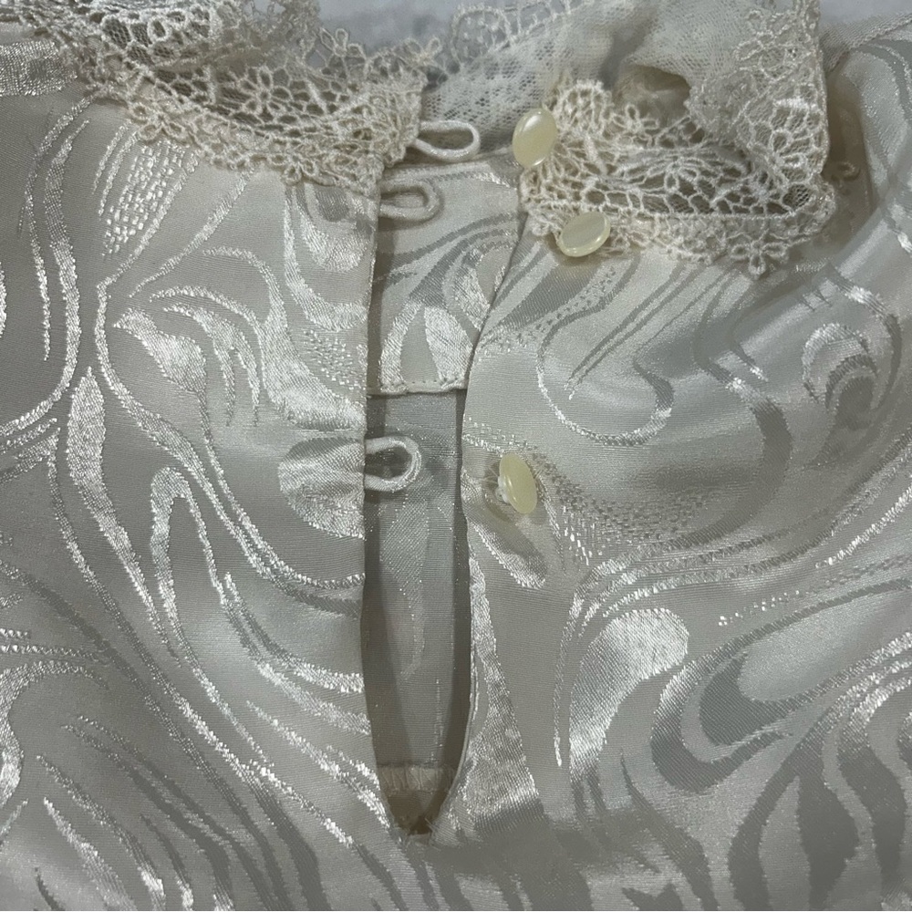 Vintage Victorian style midi dress womens size medium Cream Lacey renaissance - Picture 15 of 15